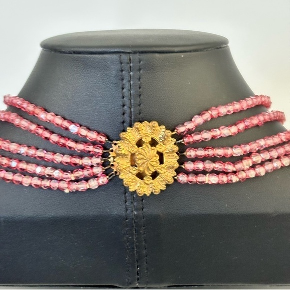 Vintage pink glass crystal, rhinestone lace memory wire unique design - Picture 5 of 10